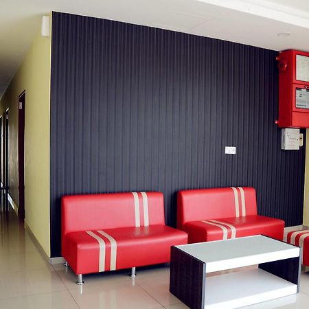 Hotel Sri Rembia Малакка Экстерьер фото